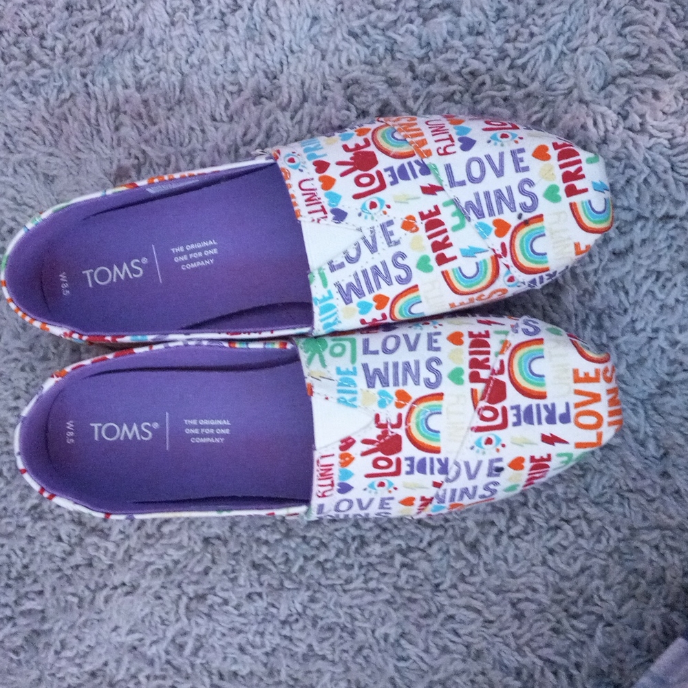 Toms, size 8.5, lgbtq pride